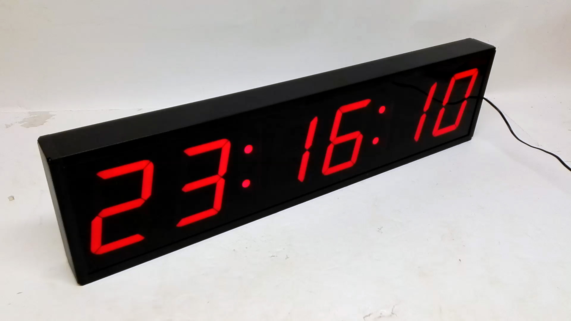 reloj cronometro ascendente descendente+mando metal led 16x64x5 (60eu.) 2u